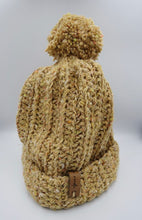 Cargar imagen en el visor de la galería, Beanie con pompón