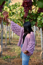 Cargar imagen en el visor de la galería, Bubble Cardigan tejido a palillo