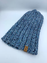 Cargar imagen en el visor de la galería, Beanie (tejido a palillo)
