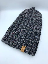 Cargar imagen en el visor de la galería, Beanie (tejido a palillo)