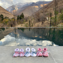 Cargar imagen en el visor de la galería, Keep Calm Shoes Baby