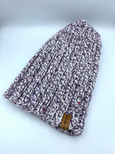 Cargar imagen en el visor de la galería, Beanie (tejido a palillo)
